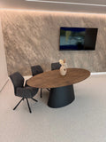 Design Esstisch Eiche massiv – Ellipsenform mit Schweizer Kante
